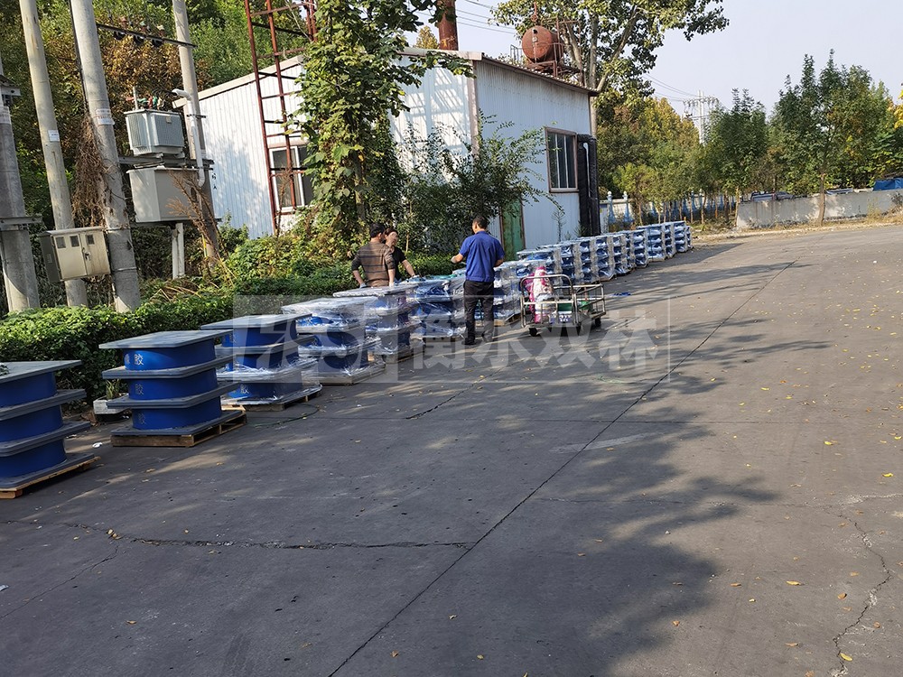 铅芯橡皮支座